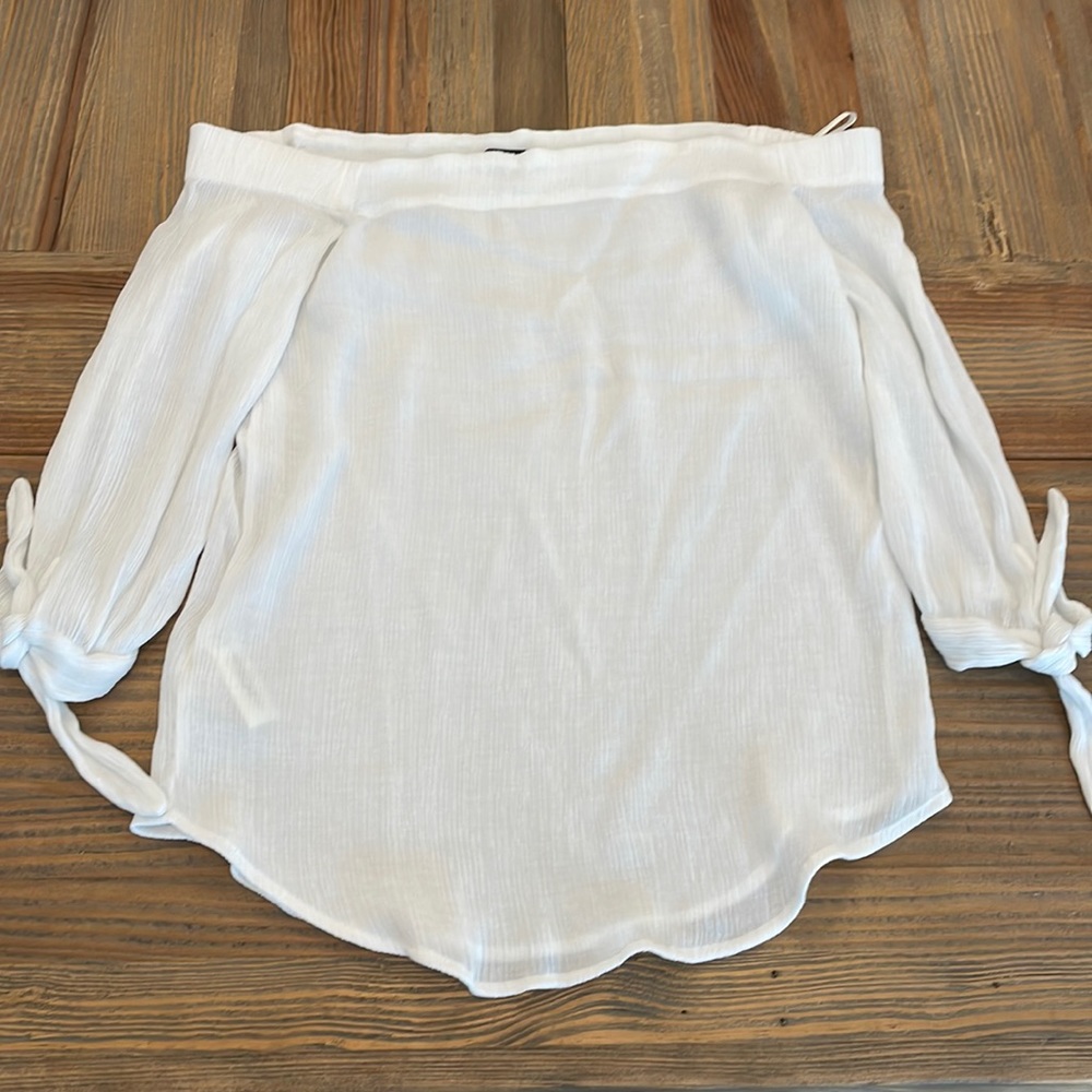 Ann Taylor off the shoulder top with 3/4 length sleeves size M